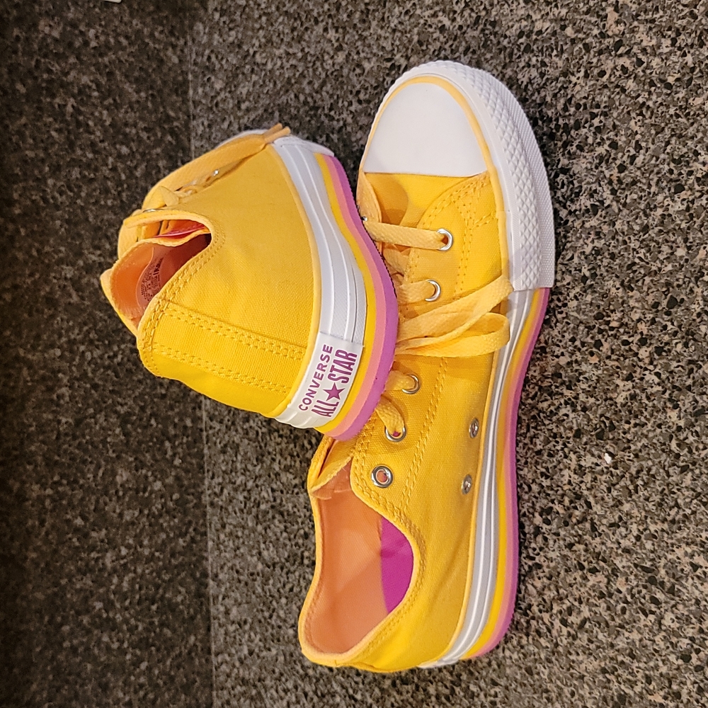 NWOT Converse All Star Eva Platform size 6 Youth or Womens 7.5